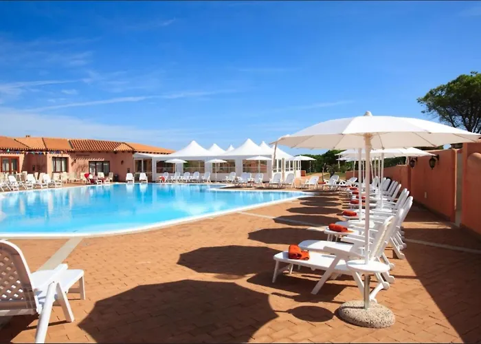 Apartamento Cozy Flat In A With Pool