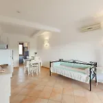 Cozy Flat In A With Pool *