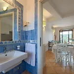 Cozy Flat In A With Pool