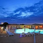 Cozy Flat In A With Pool شقة أغلينتو