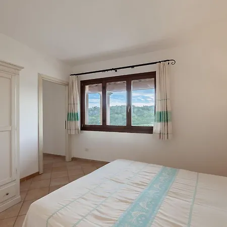 Cozy Flat In A With Pool Aglientu