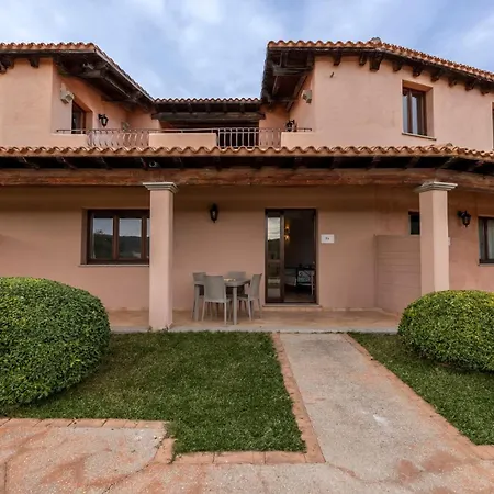 Cozy Flat In A With Pool Aglientu