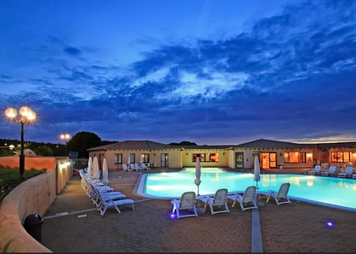 Cozy Flat In A With Pool Lägenhet Aglientu